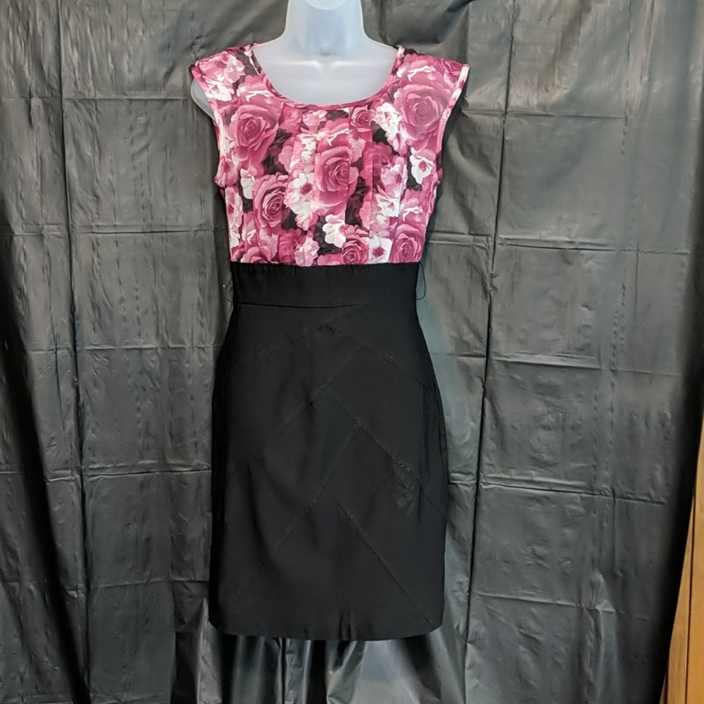 🌺Cute dress flower top with pencil skirt bottom